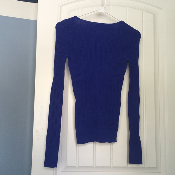 Blue long sleeve t-shirt - Picture 3 of 3